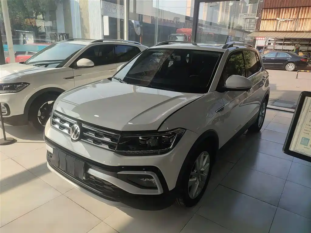 Volkswagen T-Cross 2019 280TSI DSG Comfort Edition фото 2