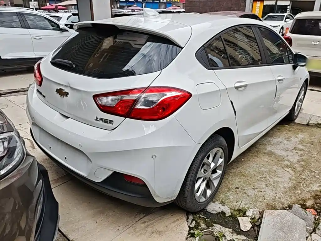 Chevrolet Cruze 2019 2018 Hatchback 320 Automatic Stylish Edition