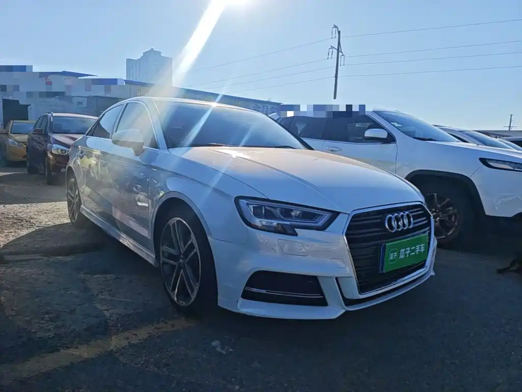 Photo 4 - Audi A3