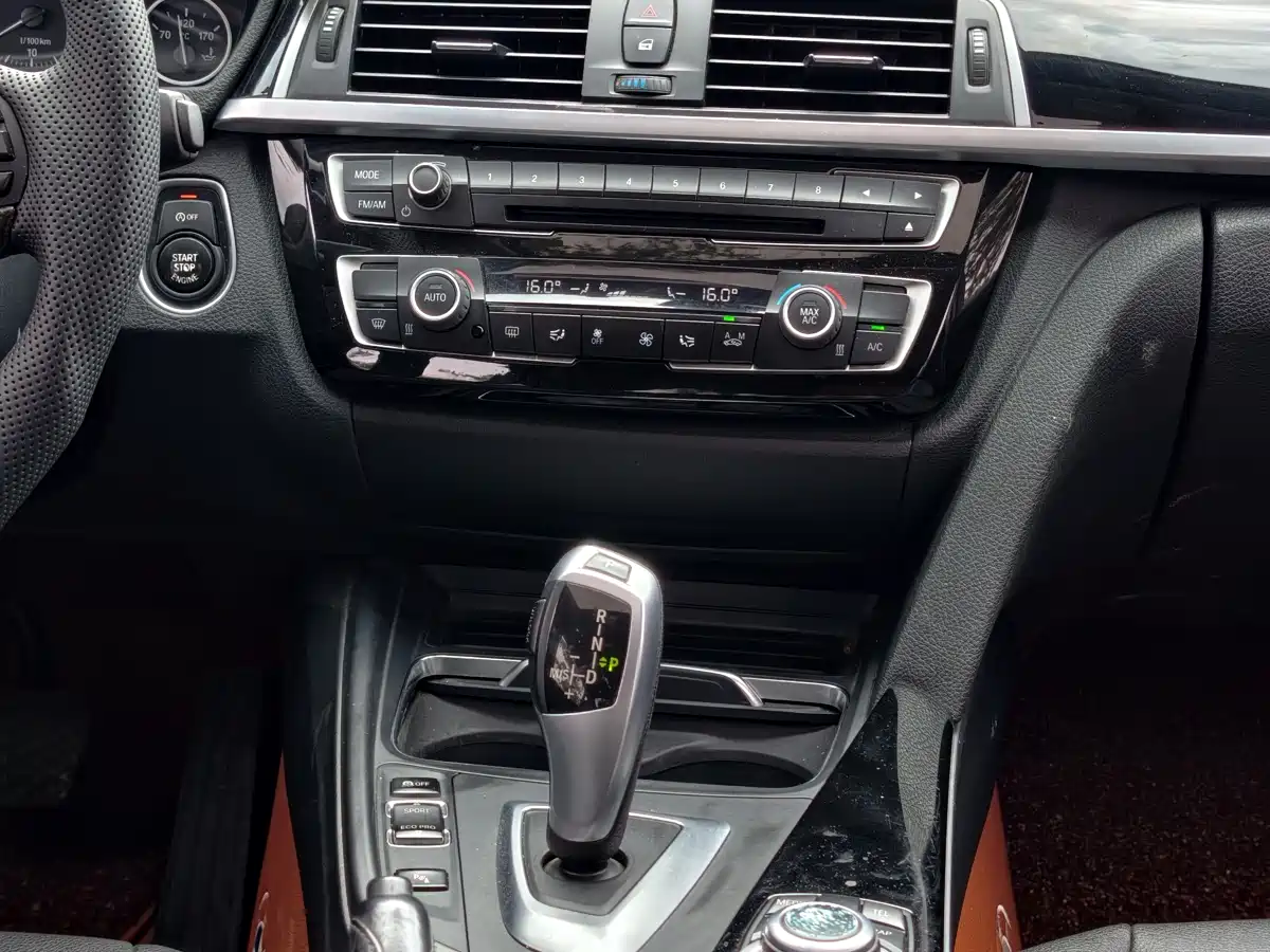 BMW 3 Series 2017 320Li Fashion фото 19