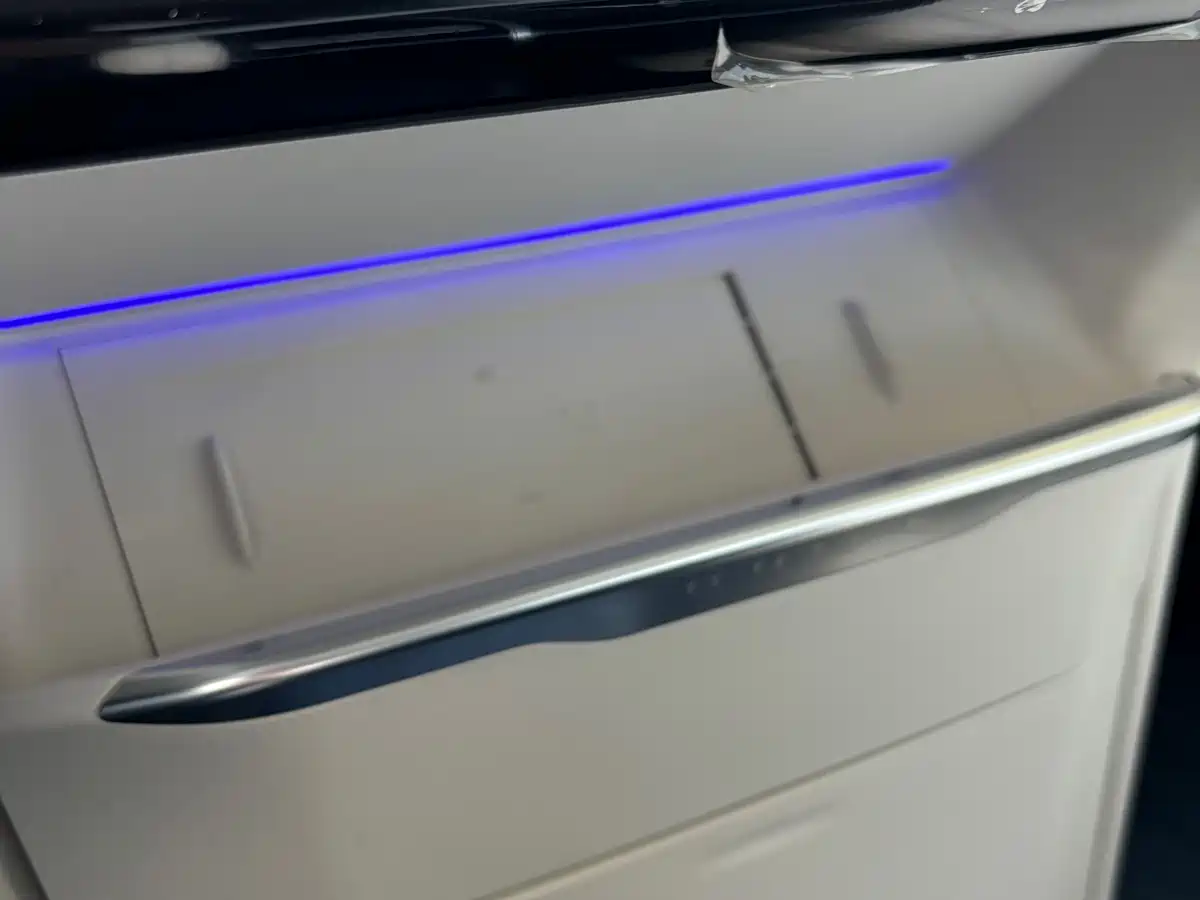Buick GL8 New Energy 2024 Land Honor Luxury Edition 6-Seater фото 29