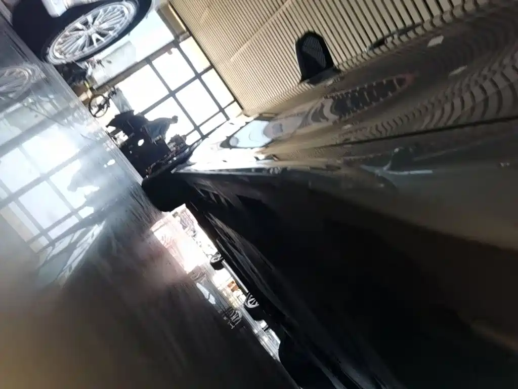 Фото 22 - Toyota Camry