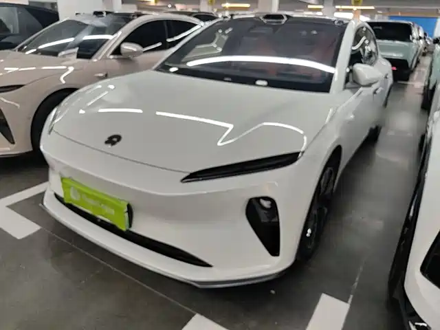 NIO ET5 2022
