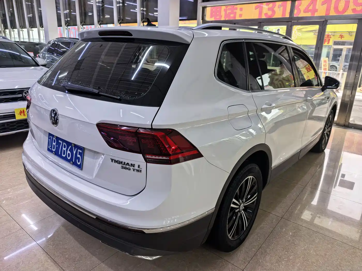 Volkswagen Tiguan L 2018 380TSI Automatic AWD Luxury Edition фото 4