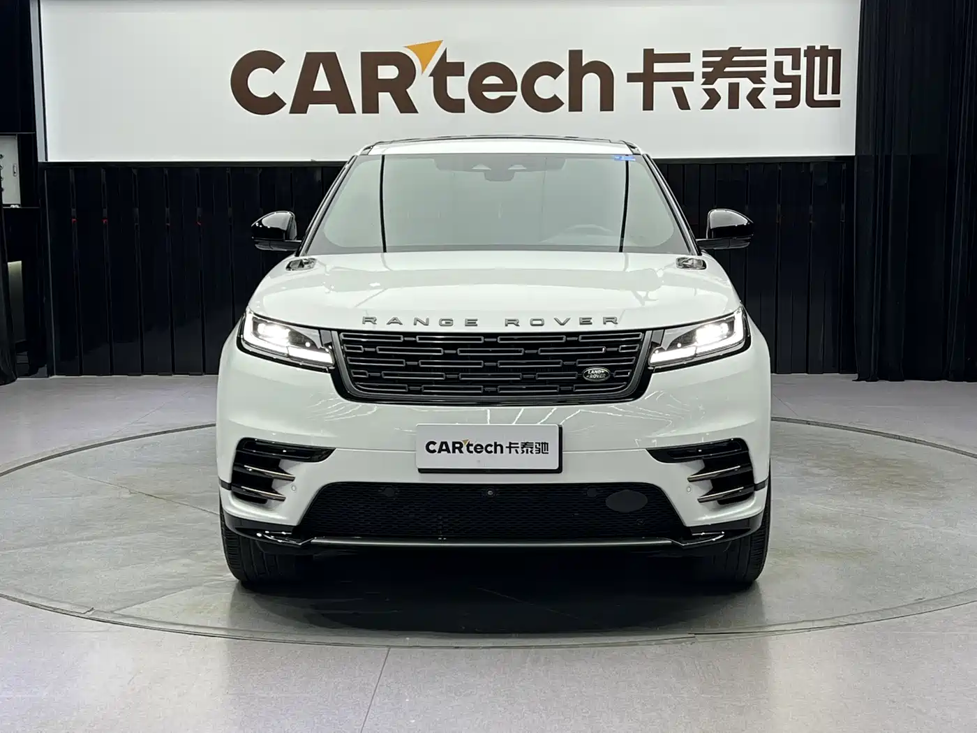 Land Rover Range Rover Velar 2024 Dynamic SE фото 2