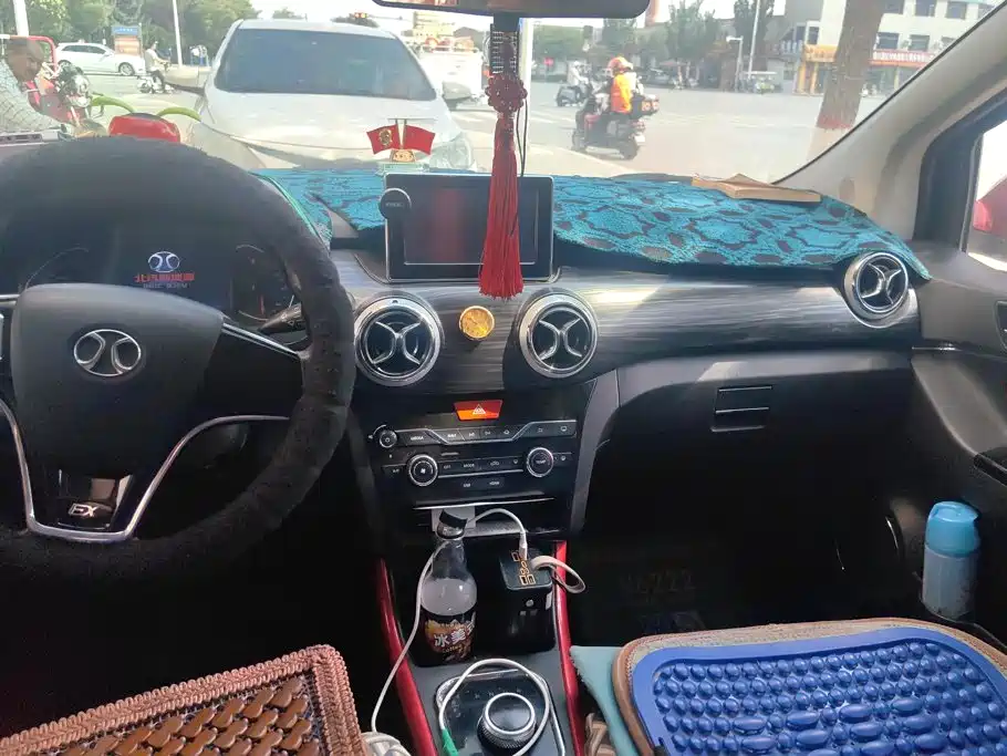BAIC New Energy EX 2018 2018 EX360 New Trend Edition