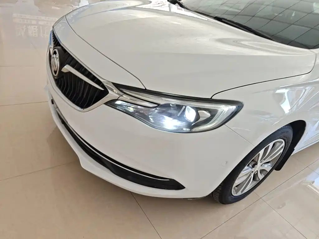 Фото 24 - Buick Excelle