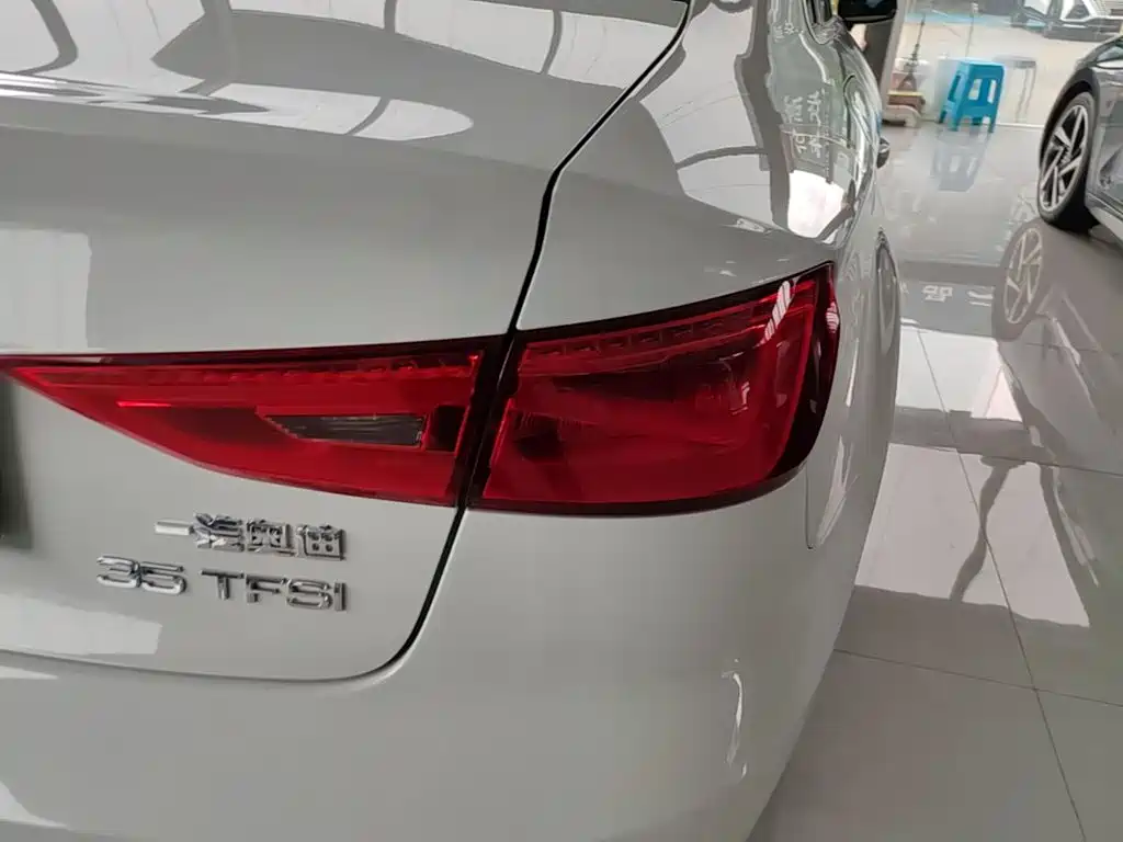 Фото 8 - Audi A3