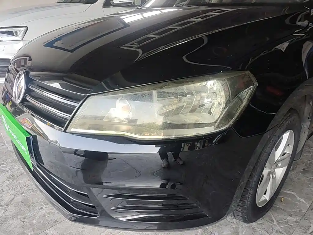 صورة 24 - Volkswagen Jetta