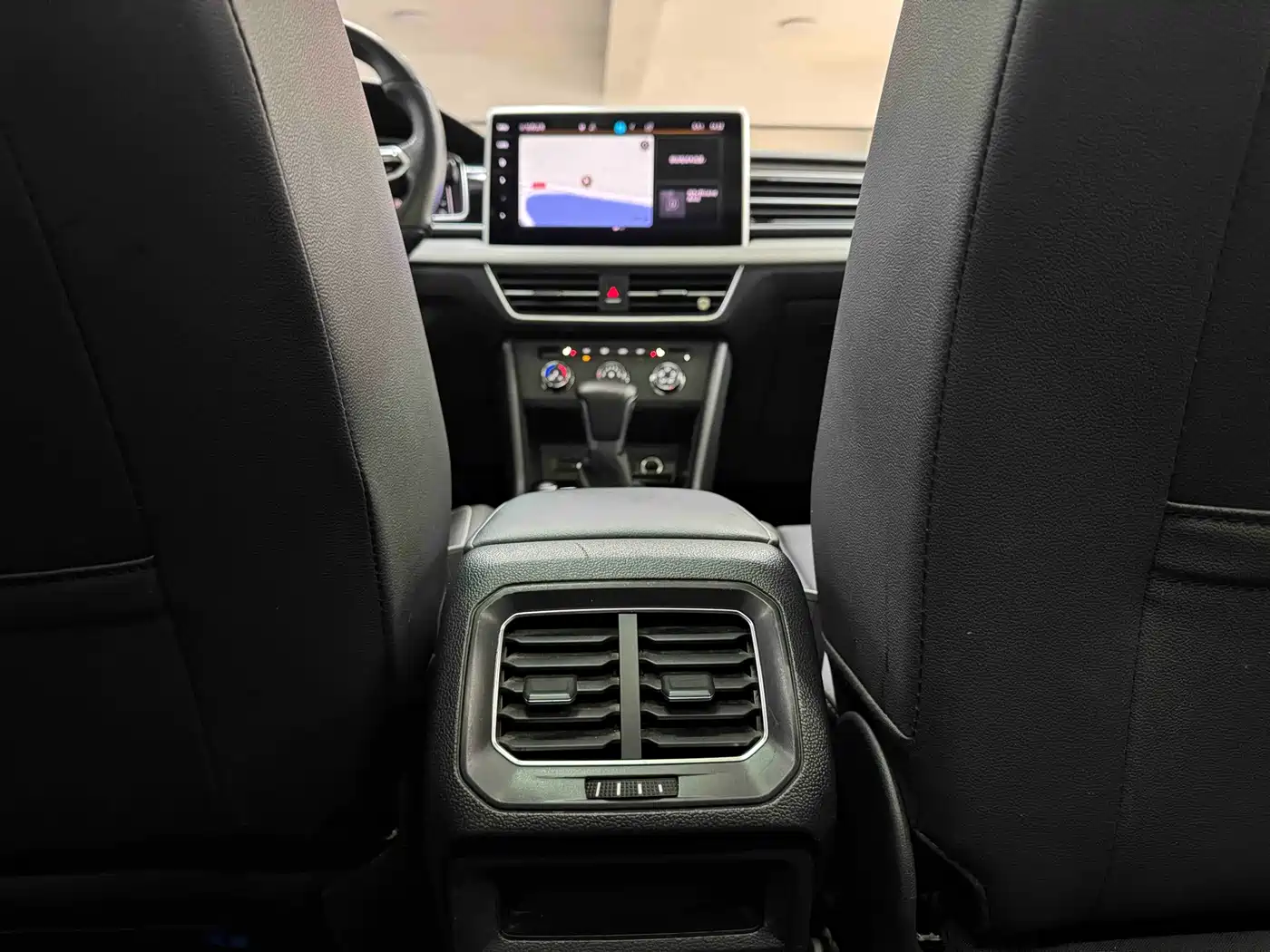 Volkswagen Tiguan L 2023 280TSI 2WD Trend Limited Edition фото 18