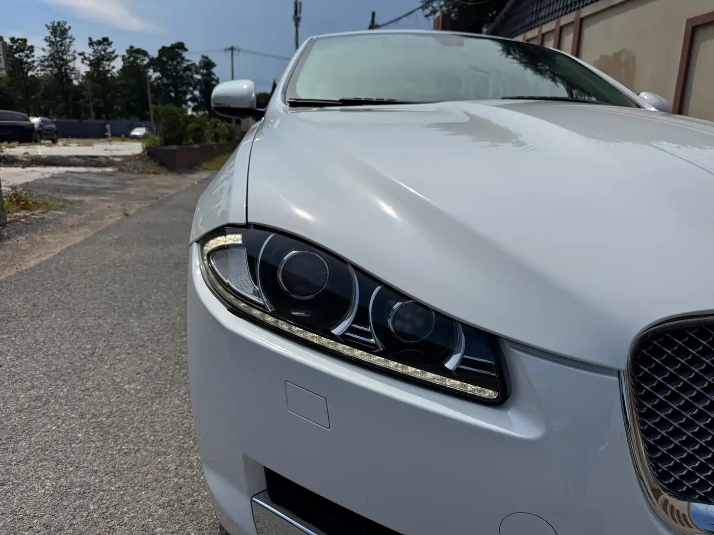 Jaguar XF 2013 2013 XF 2.0T Luxury Edition
