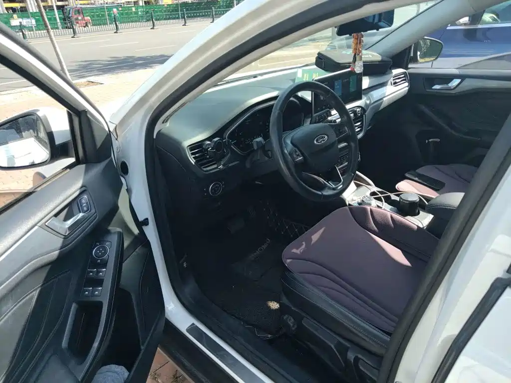 Ford Focus Active 2020 2020 EcoBoost 180 Auto Trendy Edition
