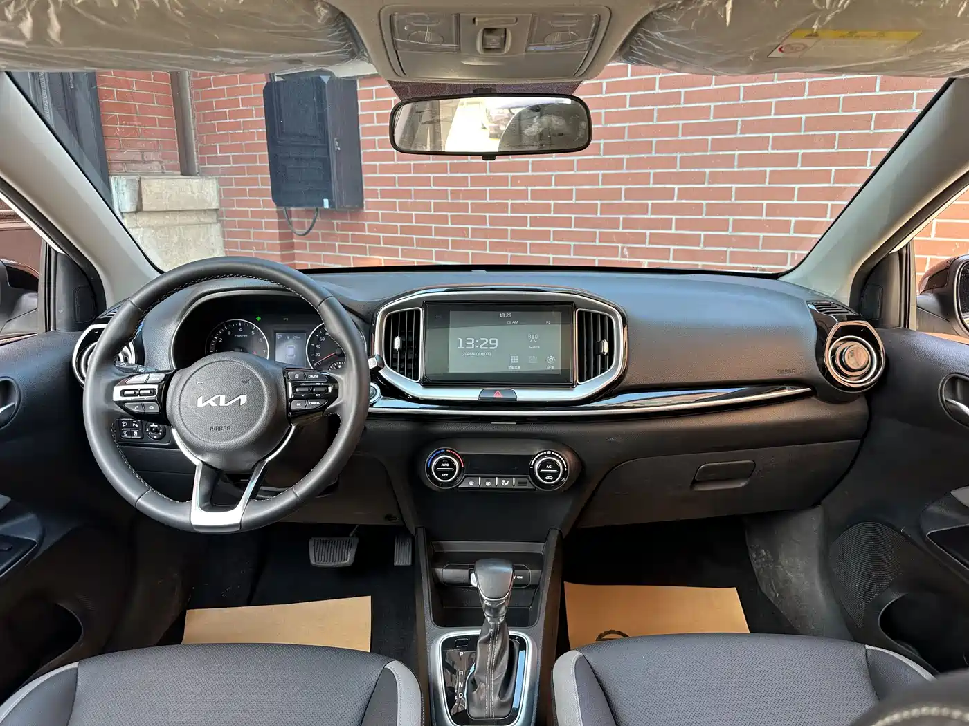 Kia KX1 2021 1.4L CVT Sunroof Version фото 17
