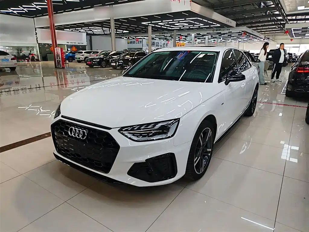 Audi A4L 2022 40 TFSI Luxury Dynamic фото 2