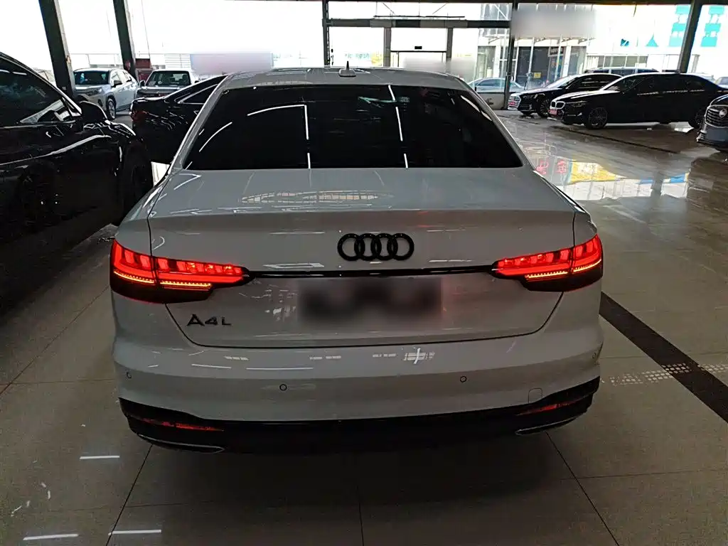 Audi A4L 2022 40 TFSI Luxury Dynamic фото 6