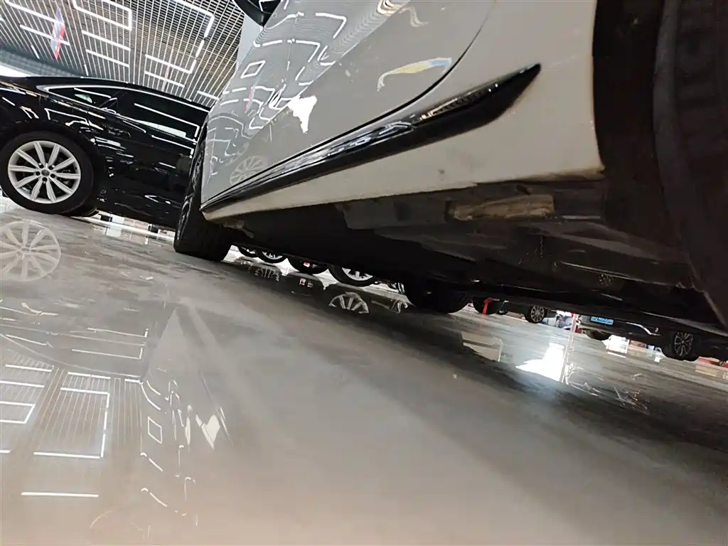 Audi A4L 2022 40 TFSI Luxury Dynamic фото 22