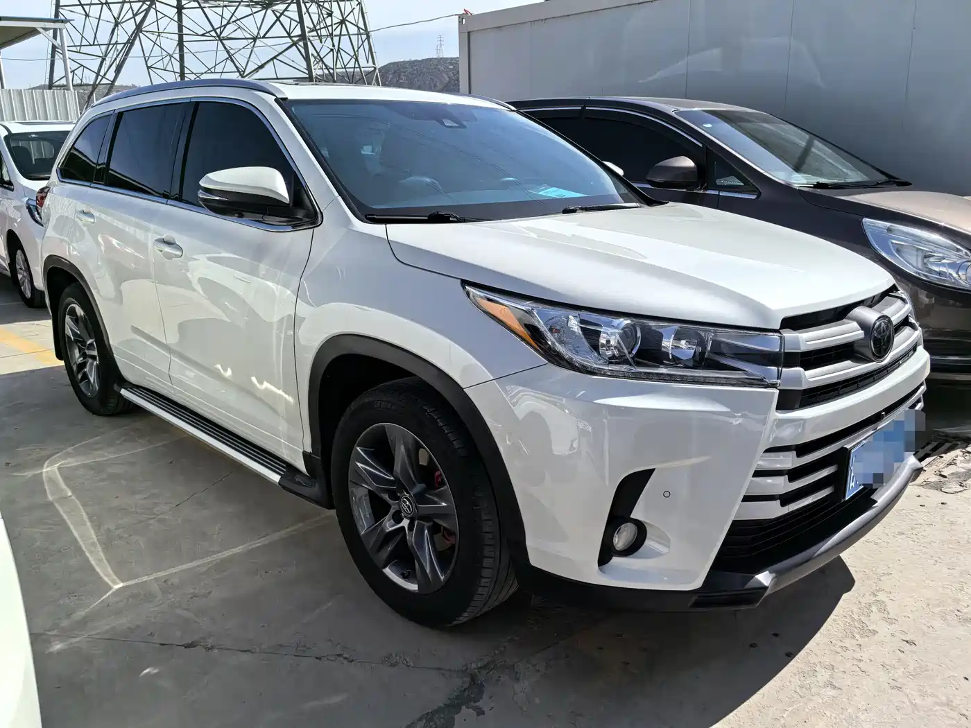 TOYOTA HIGHLANDER