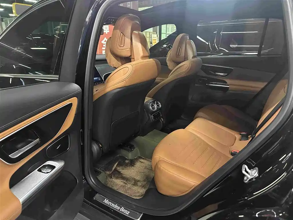 Mercedes-Benz GLC 2026 2026 GLC 260 L 4MATIC Luxury Edition