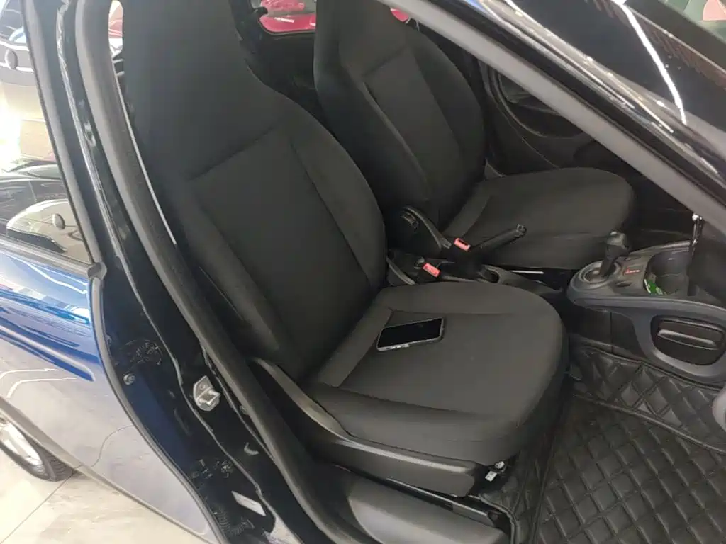 smart forfour 2019 2018 1.0L 52kW Agile Edition
