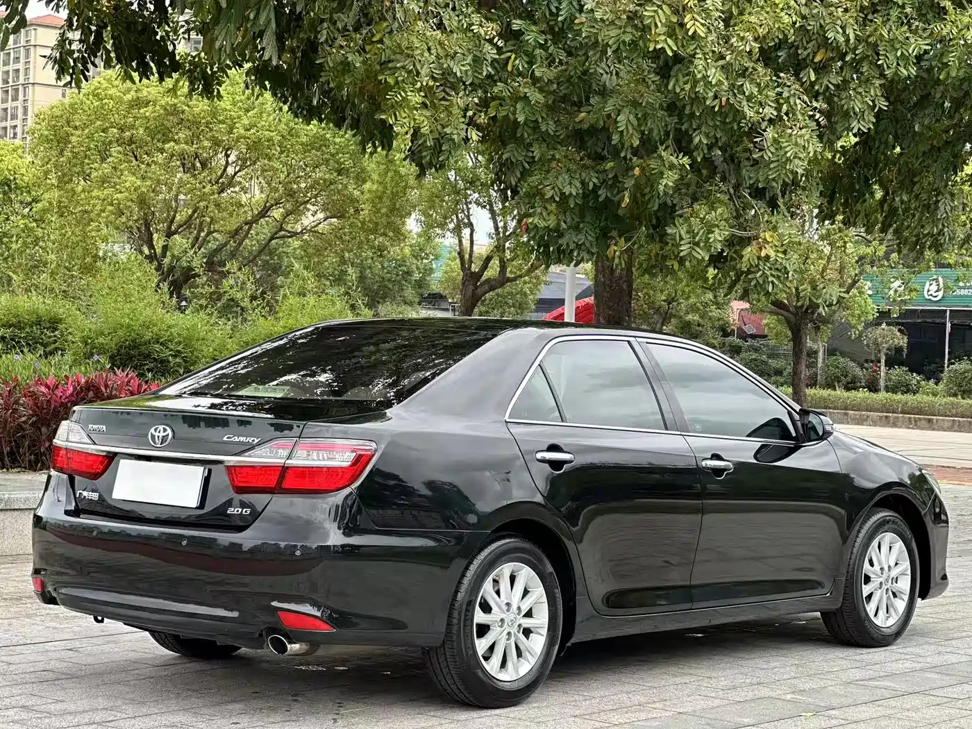 Toyota Camry 2016 2.0G 10th Anniversary Leading Edition фото 9