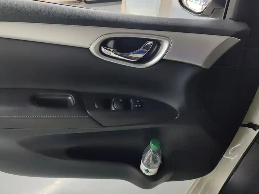 Nissan SYLPHY, миниатюра 7