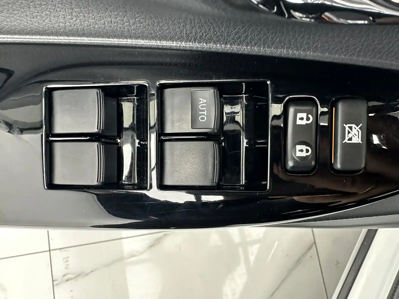 Photo 11 - Toyota YARiS L Zhi Xuan