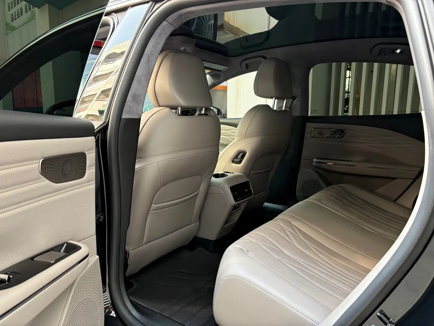 GEELY GALAXY GALAXY SPARKLE 8