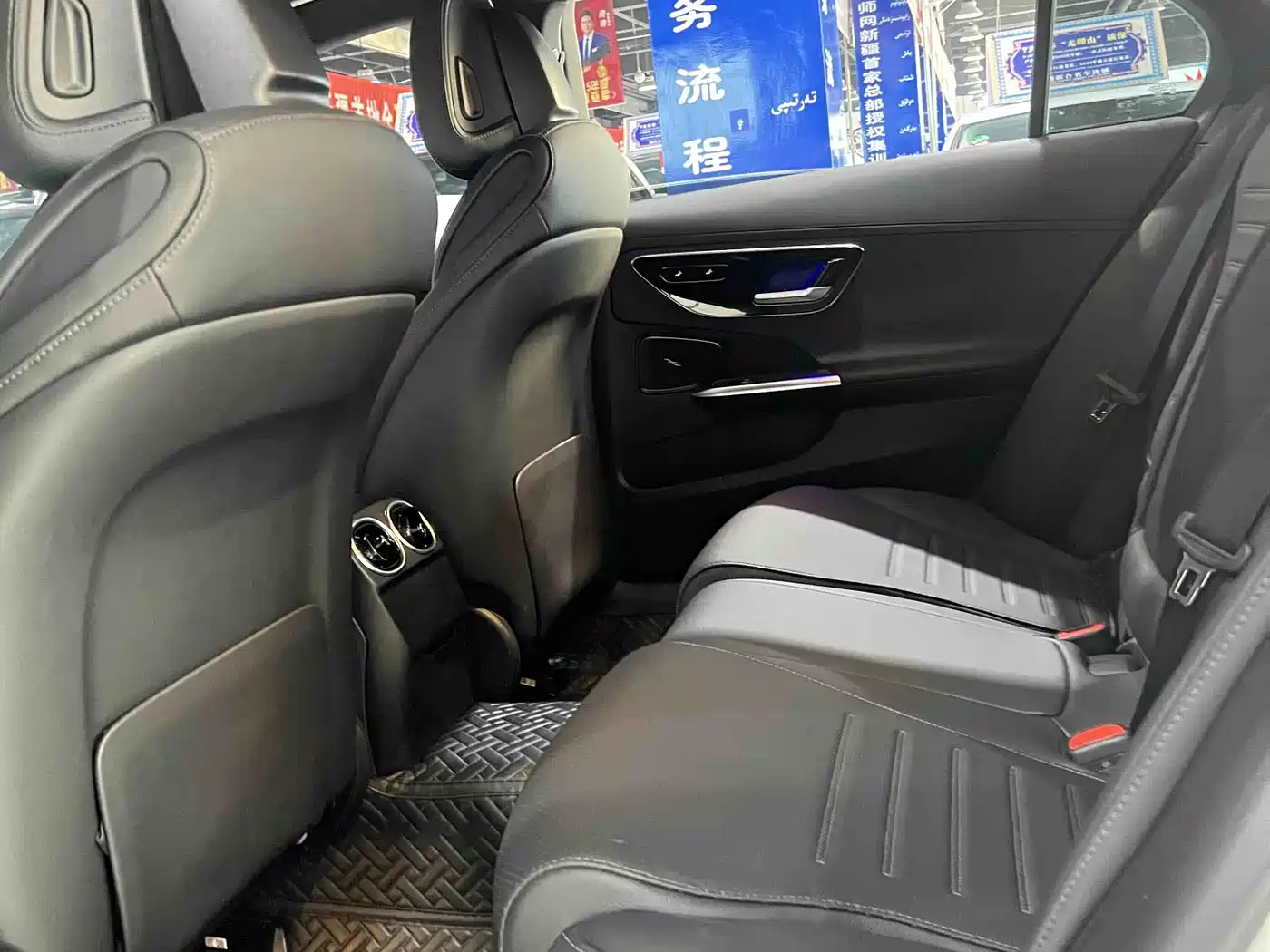 Mercedes-Benz C-Class 2023 Facelift C 200 L Sport Edition фото 6