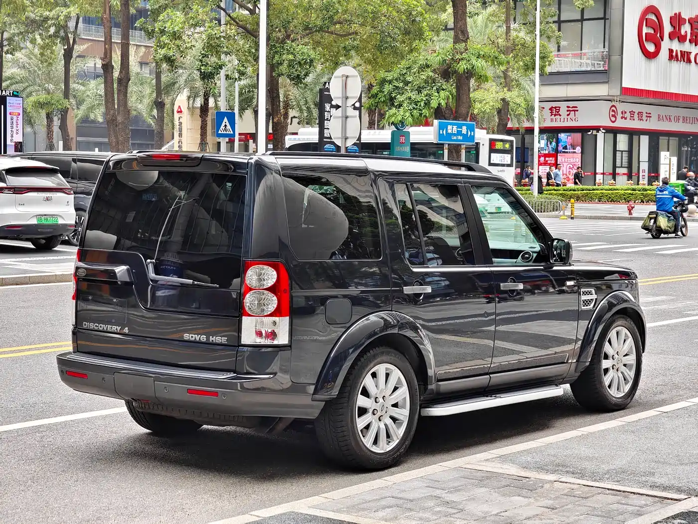 Land Rover Discovery 2012 3.0 SDV6 HSE Diesel фото 6