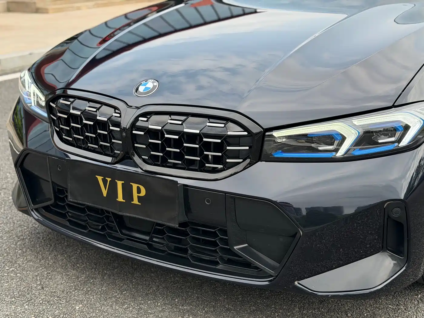 BMW 3 Series 2024 330Li M Sport Shadowline Package фото 10