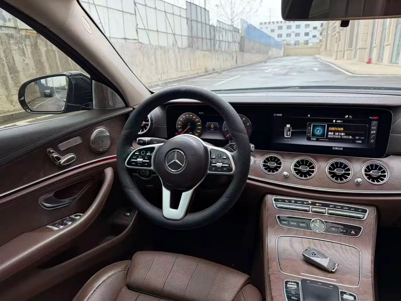 Mercedes-Benz E-Class 2019 E 200 L фото 8