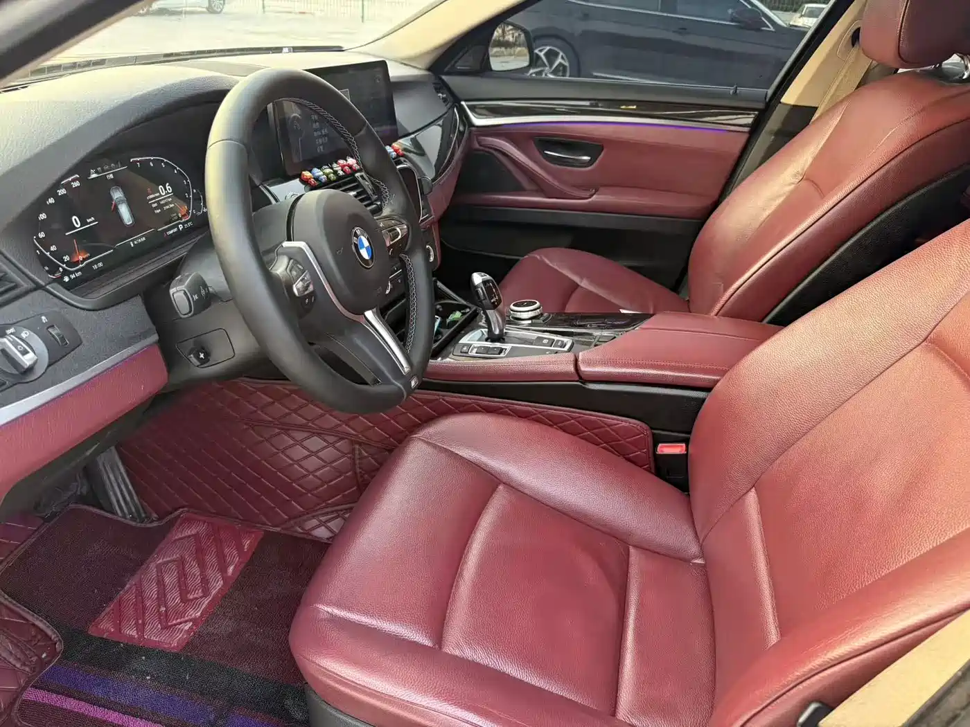 BMW 5 Series 2012 530Li Leadership фото 4