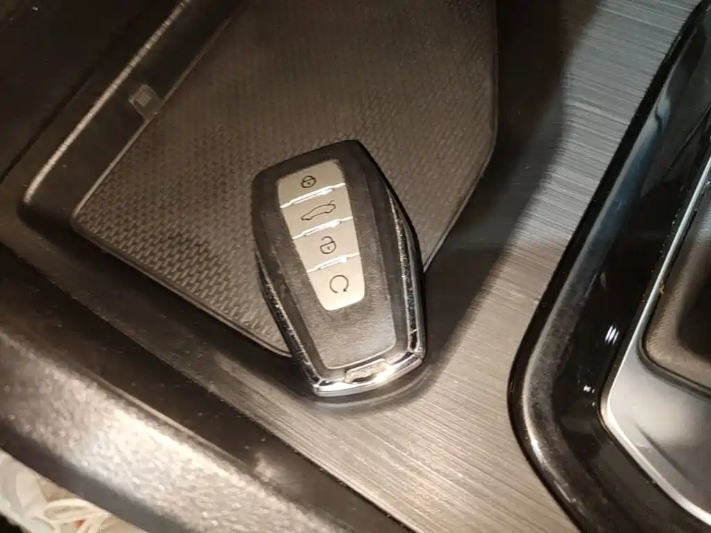 Geely Emgrand S 2022 2022 1.4T CVT Crossover Player