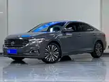 Фото 1 - Volkswagen Passat