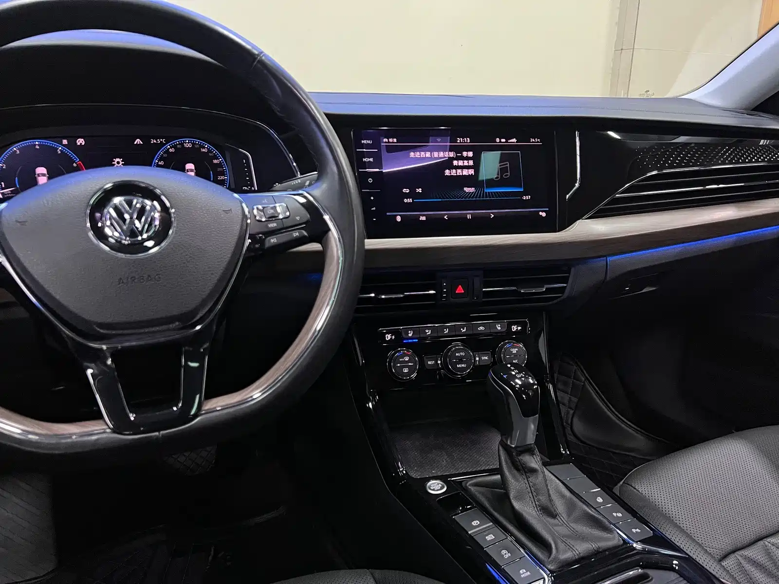 Фото 10 - Volkswagen Passat