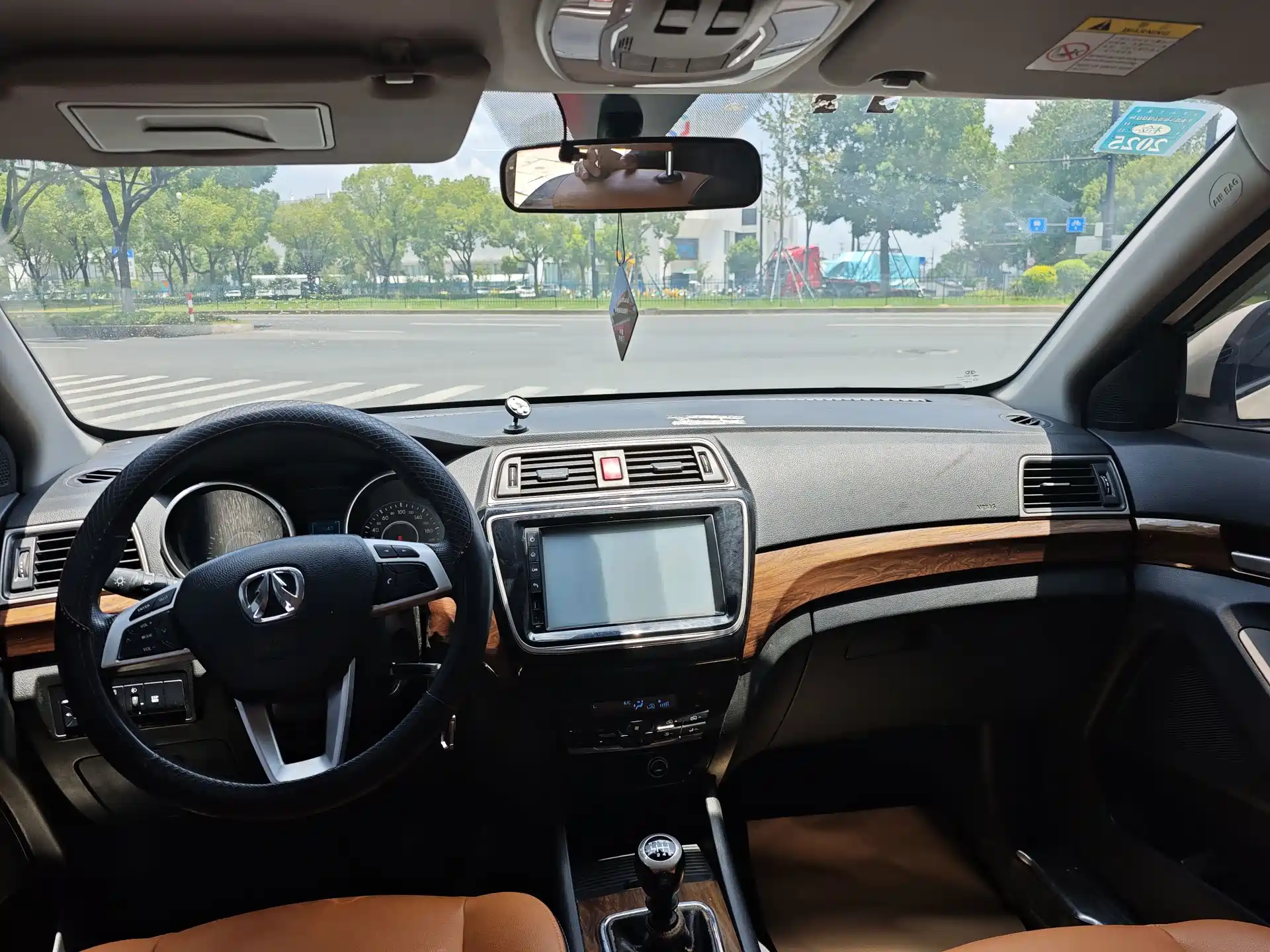 صورة 5 - BAIC Weiwang S50