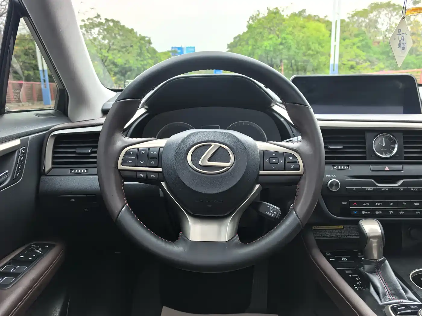 Lexus RX 2016 300 4WD Elegance Edition (China V) фото 16