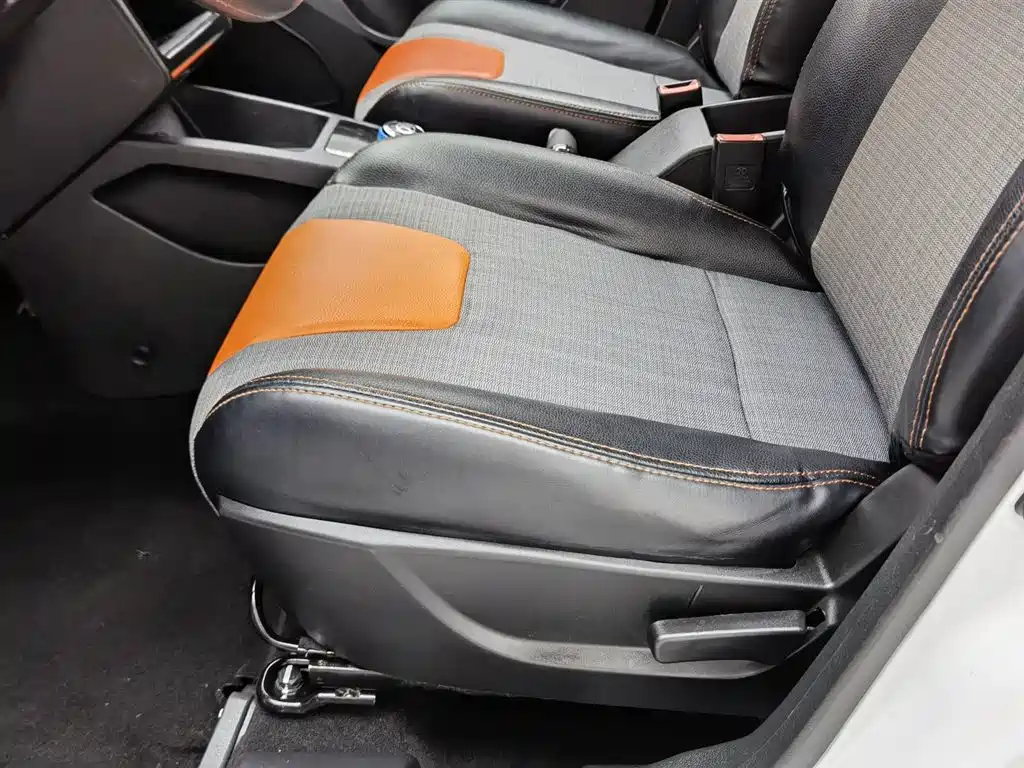 BAIC NEW ENERGY EC