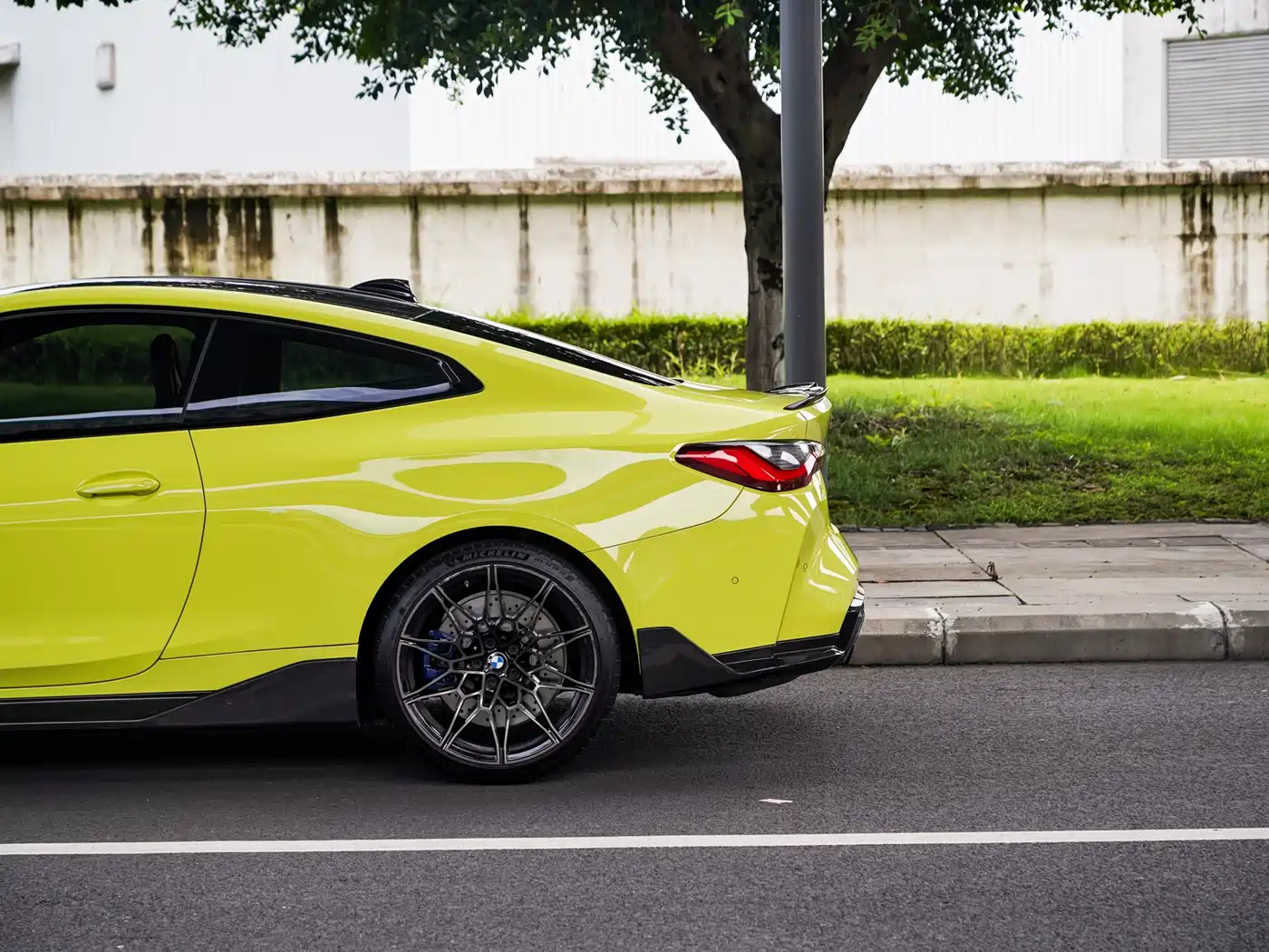 Photo 21 - BMW M4