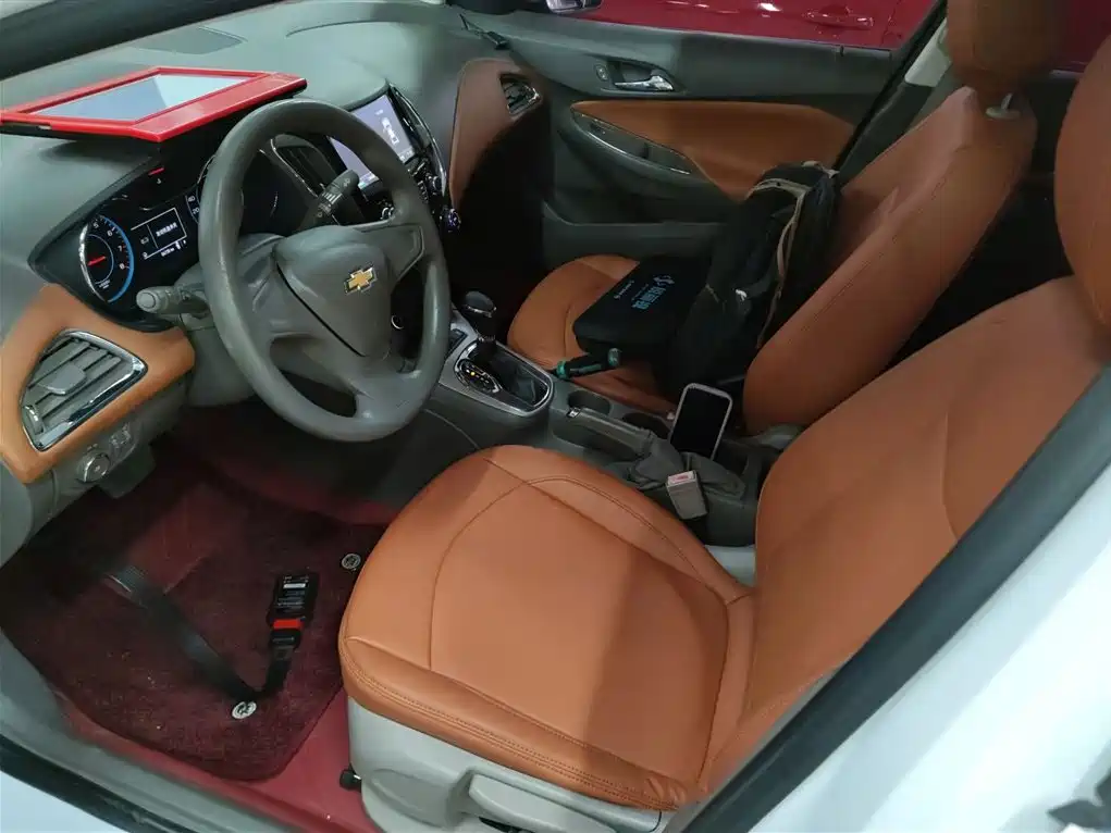 Chevrolet Cruze 2016 1.5L Automatic Fashion Sunroof Edition фото 15