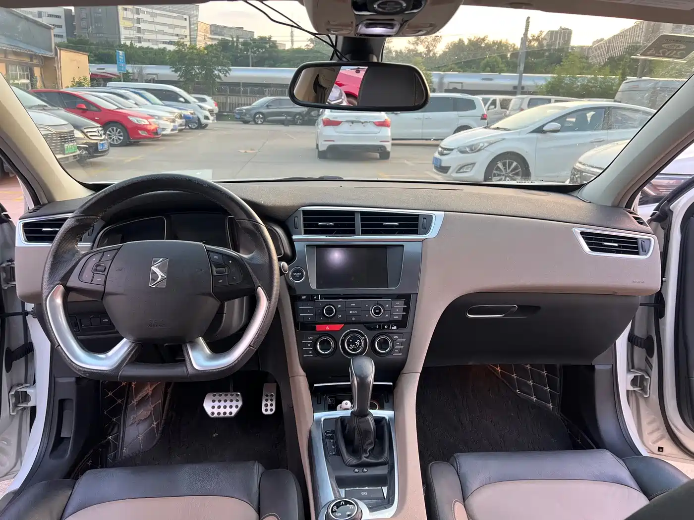DS 6 2016 2014 1.6T Luxury Edition THP200