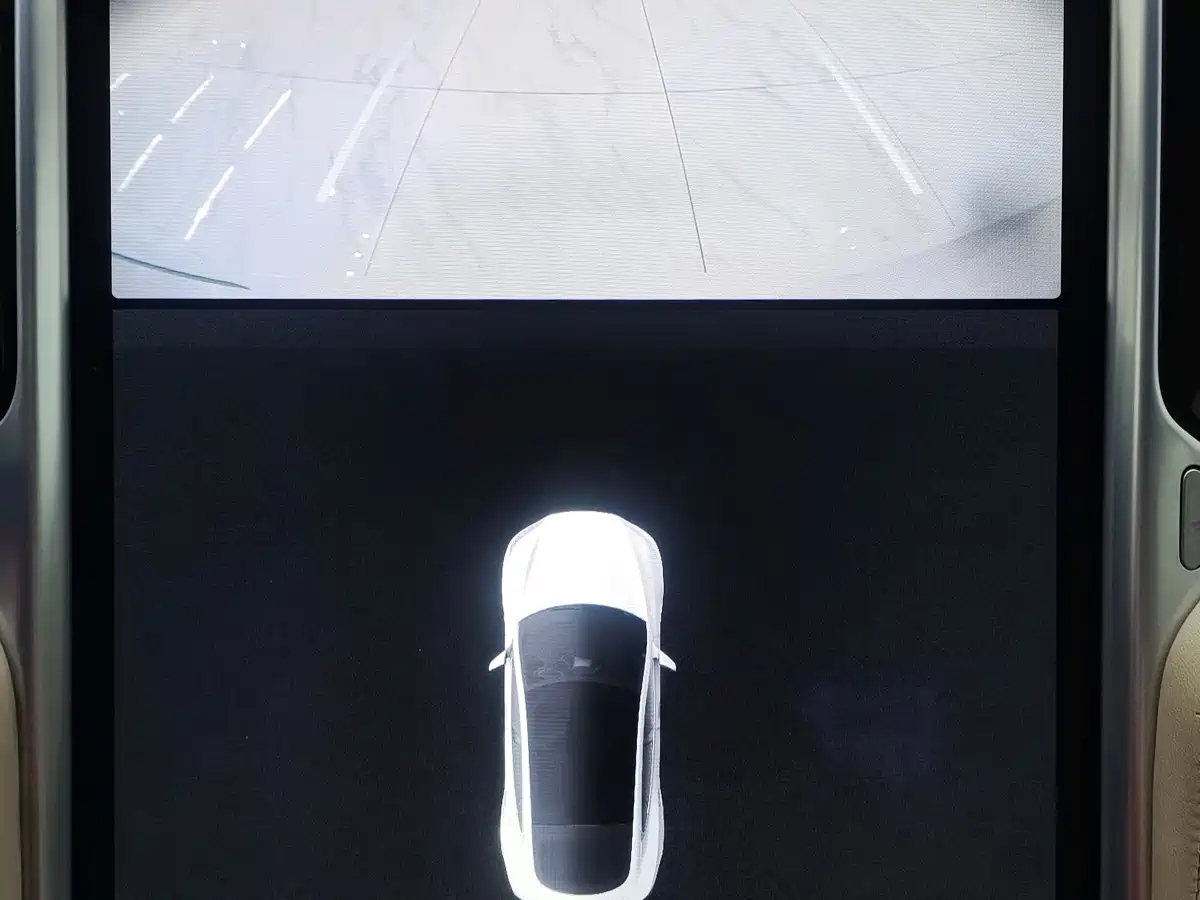 Photo 13 - Tesla Model S