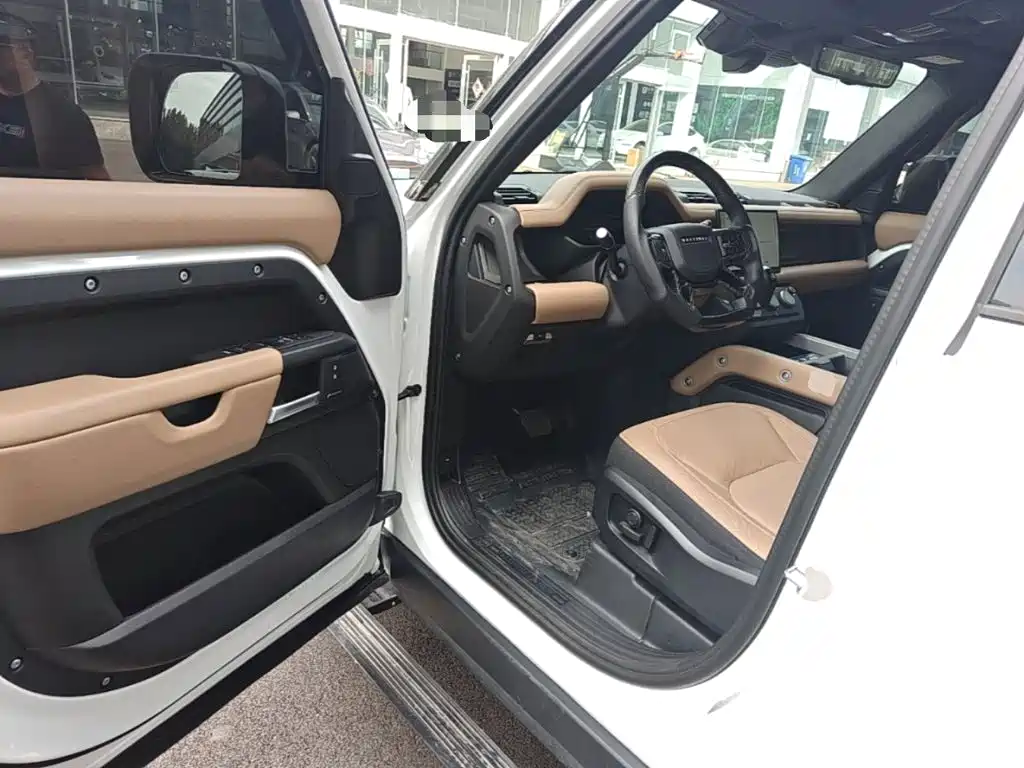 Land Rover Defender 2025 2025 110 3.0T P400 Dark Special Edition