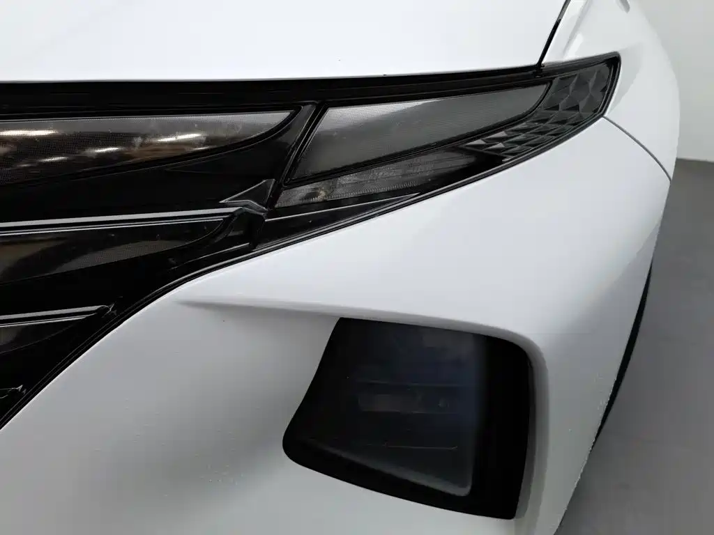 Фото 7 - Hyundai Tucson