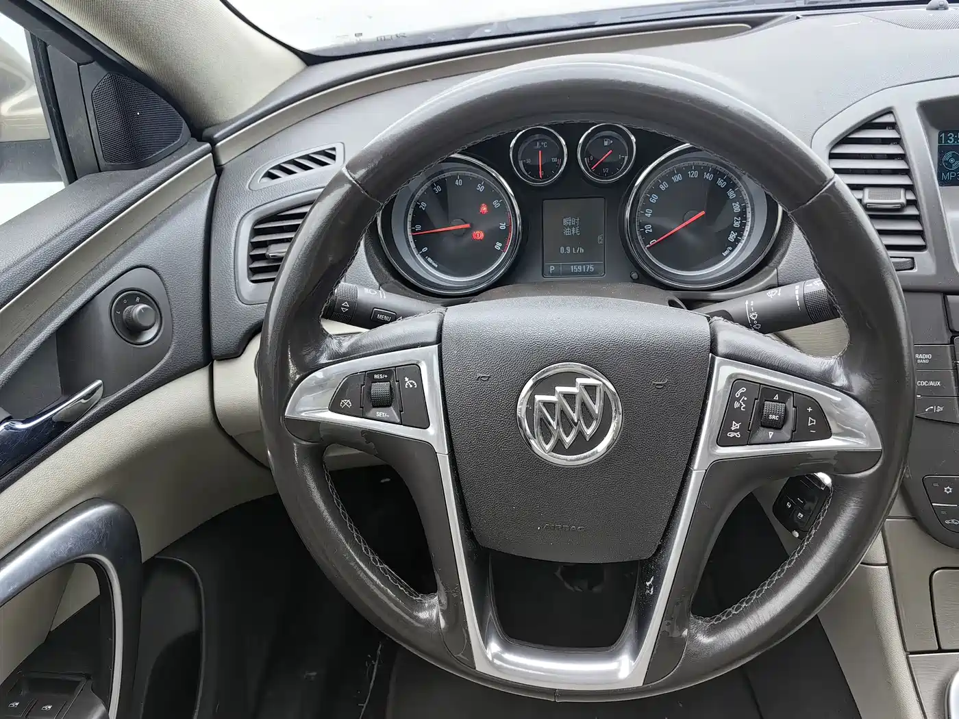 Photo 7 - Buick Regal