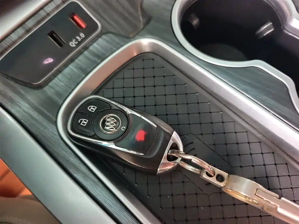 Buick GL8 2017 ES 28T Comfort Type China V фото 9