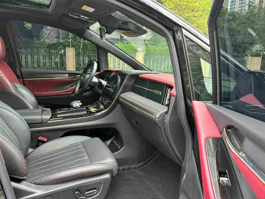 Photo 8 - GAC Trumpchi Trumpchi M8