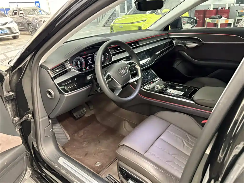 Audi A8 2025 A8L 45 TFSI quattro Luxury фото 8