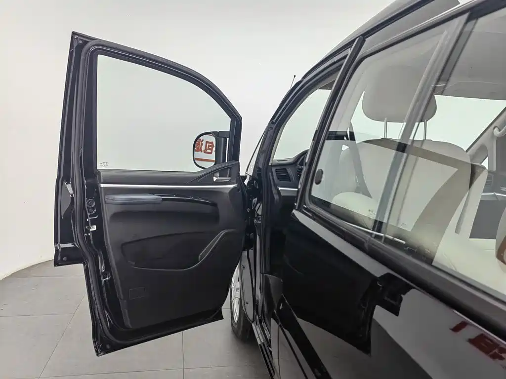 Dongfeng Fengxing Lingzhi 2025 2025 M5 1.6L Long Wheelbase Basic 5-seater