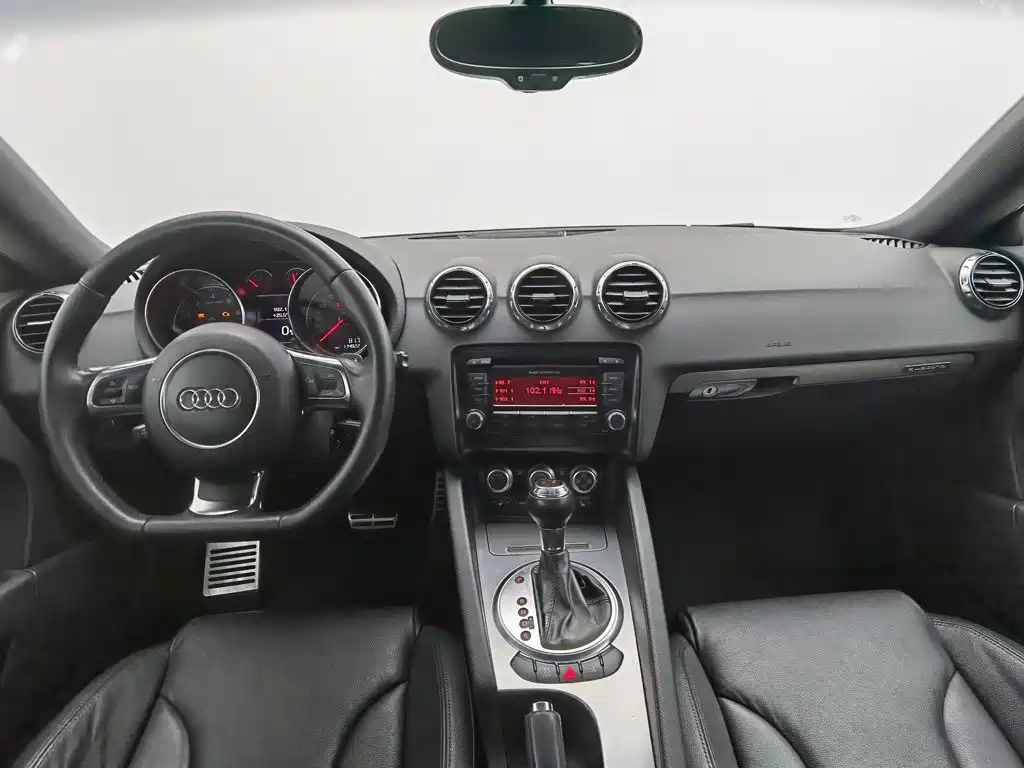 Фото 5 - Audi TT